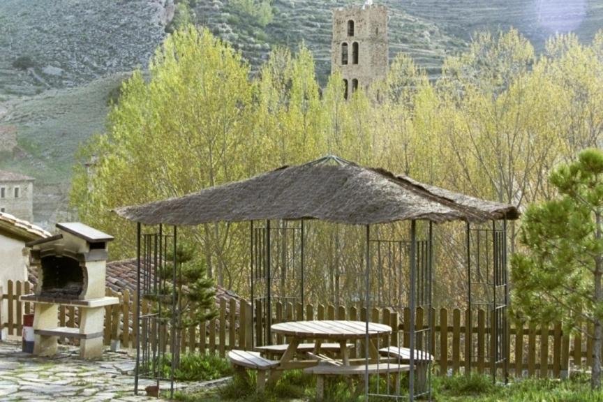 Ferienwohnung Casa Elpatiodelmaestrazgo Villarroya de los Pinares Exterior foto